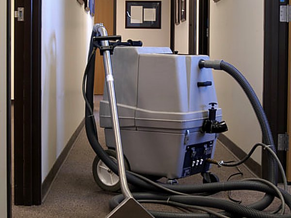 After-hours carpet maintenance in a Noblesville IN office corridor